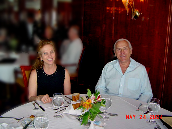 Karen and Lee Duquette enjoying a meal